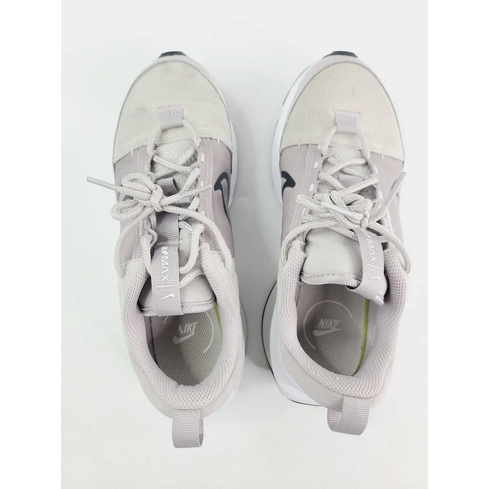 Nike‎ Air Athletic Sneakers Women's Size 7 Grey/Purple Color.